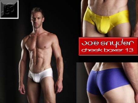 CHEEK BOXER 13